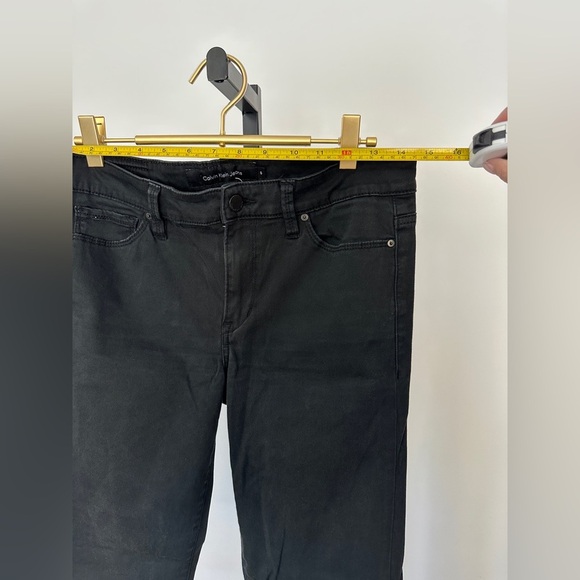 Calvin Klein black skinny jeans! Size 6. - Picture 6 of 7